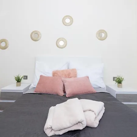 Apartment Intempo Luxury Sky And By Kitti *