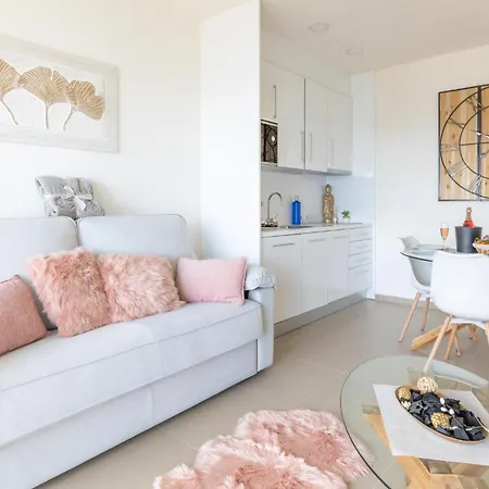 Apartment Intempo Luxury Sky And By Kitti